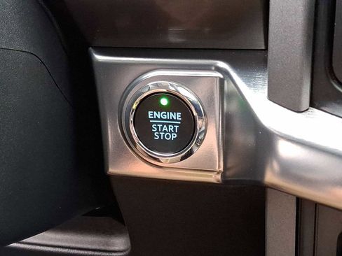 Used 2022 Ford F150 Lariat image 23