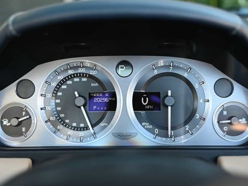 Used 2007 Aston Martin DB9 Volante image 17