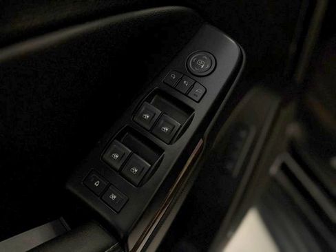 Used 2019 Chevrolet Tahoe LT AWD/4WD image 27