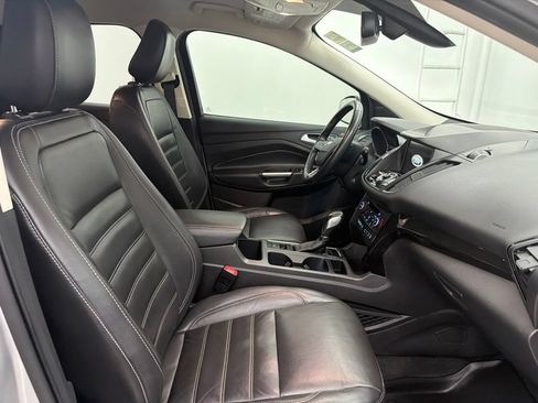 Used 2019 Ford Escape Titanium FWD image 33