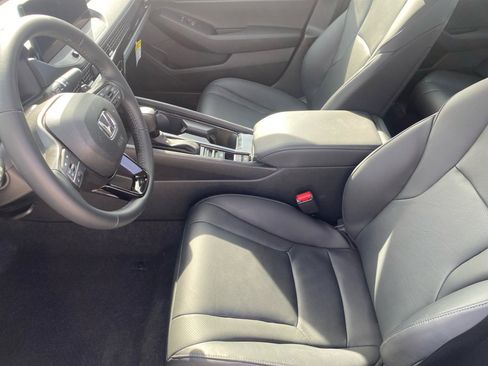 Certified 2025 Honda Accord EX-L image 11