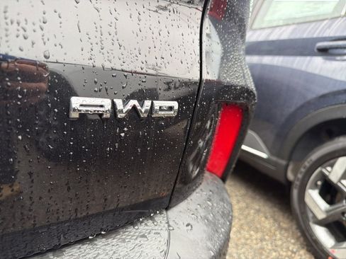 Used 2025 Ford Escape Active w/ Tech Pack #1 image 8