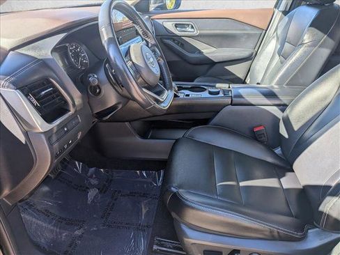 Used 2023 Nissan Rogue SL w/ SL Premium Package image 11