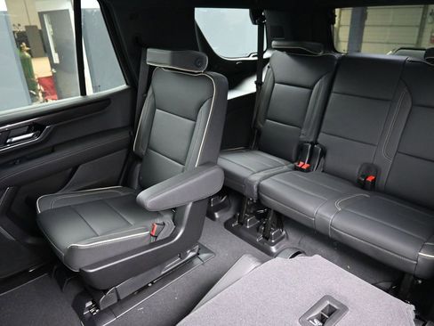 New 2026 GMC Yukon Elevation w/ LPO, Floor Liner Package AWD/4WD image 23