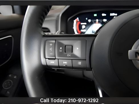 Used 2021 Nissan Rogue Platinum AWD/4WD image 12