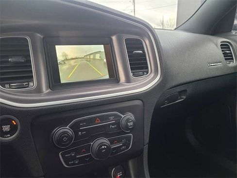Used 2022 Dodge Charger SXT image 28