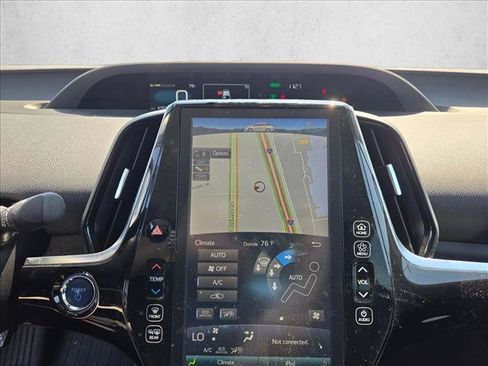 Used 2020 Toyota Prius Prime Limited FWD image 12