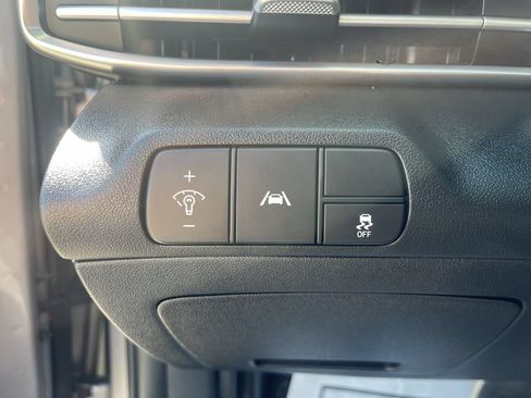 Used 2023 Hyundai Elantra SEL FWD image 16