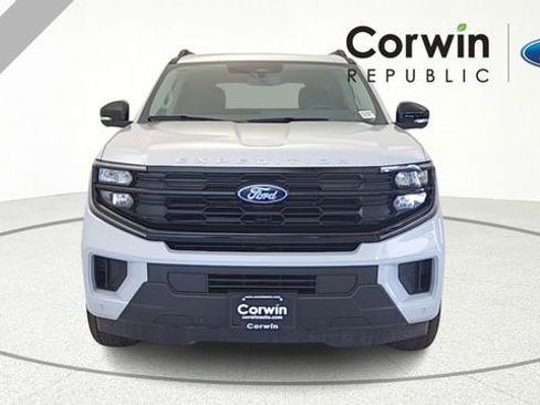 New 2026 Ford Expedition Active AWD/4WD image 2