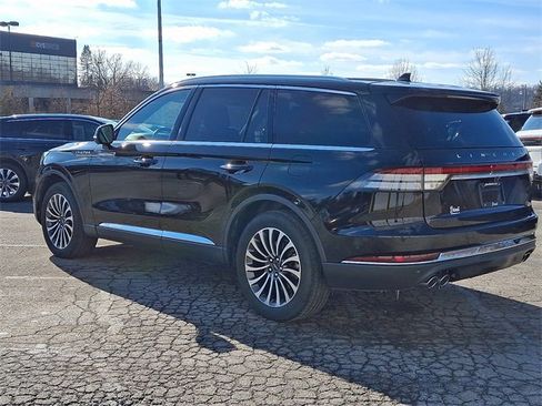 Used 2020 Lincoln Aviator Reserve w/ Equipment Group 201A image 4