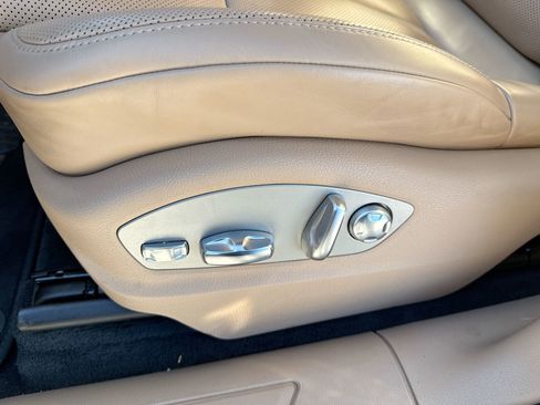 Used 2021 Porsche Macan image 14