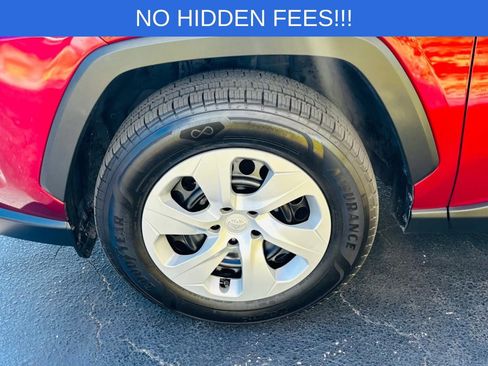 Used 2019 Toyota RAV4 LE image 6