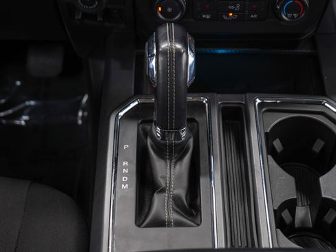 Used 2018 Ford F150 XLT w/ Equipment Group 302A Luxury AWD/4WD image 18