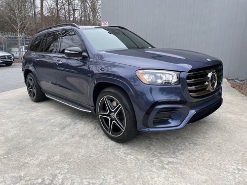 Certified 2025 Mercedes-Benz GLS 450 4MATIC image 4
