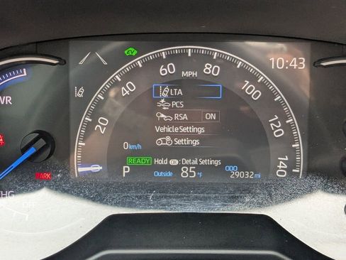 Used 2024 Toyota RAV4 LE AWD/4WD image 24