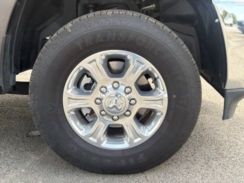Used 2025 RAM 2500 Big Horn AWD/4WD image 31