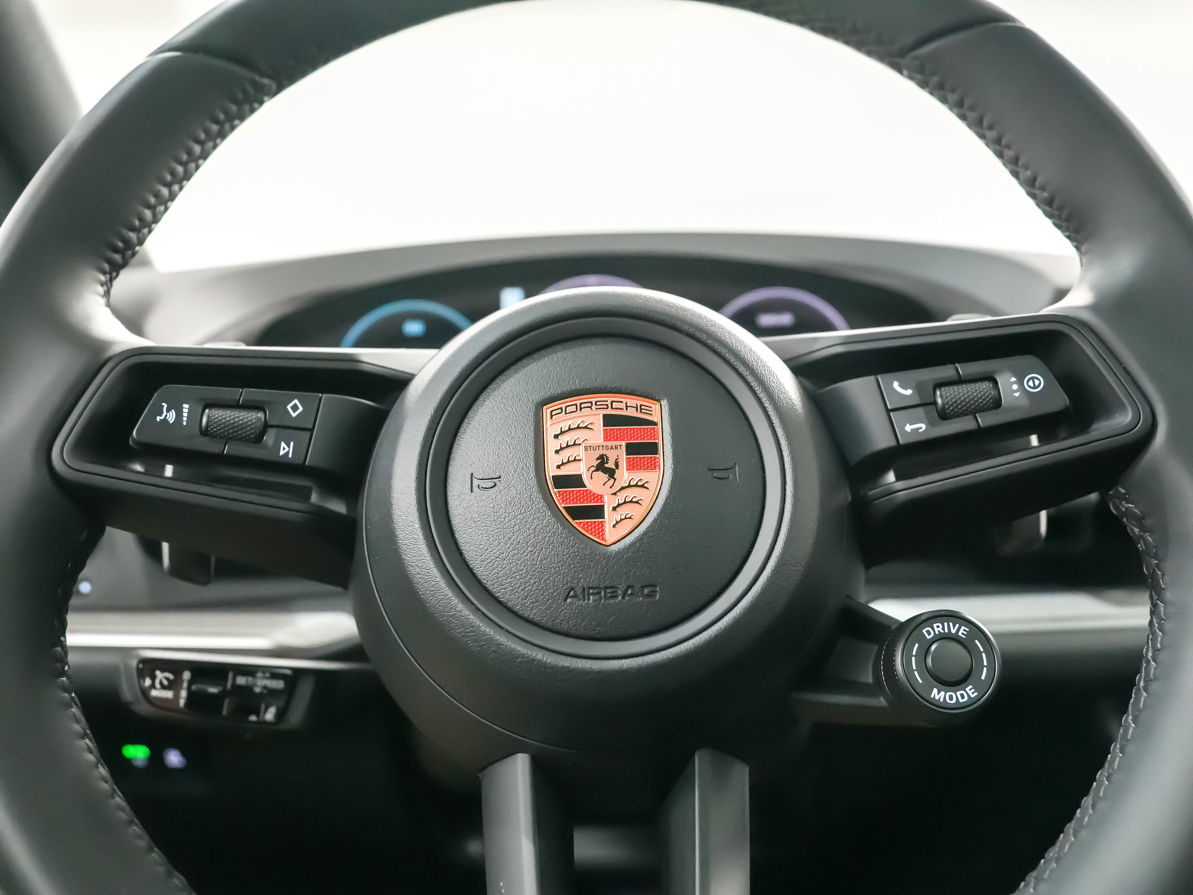 Certified 2026 Porsche Cayenne Coupe AWD/4WD image 27