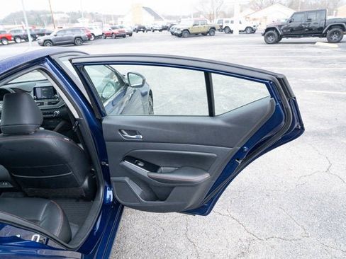 Used 2024 Nissan Altima 2.5 SR image 13