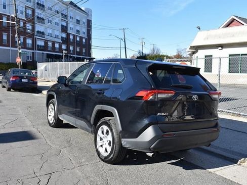 Used 2025 Toyota RAV4 LE image 5