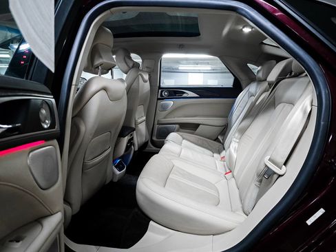 Used 2018 Lincoln MKZ Reserve w/ Luxury Package image 24