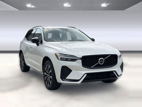 Used 2024 Volvo XC60 B5 Core w/ Protection Package Premier AWD/4WD image 7