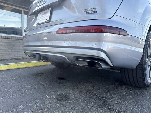 Used 2017 Audi Q7 3.0T Premium Plus image 7