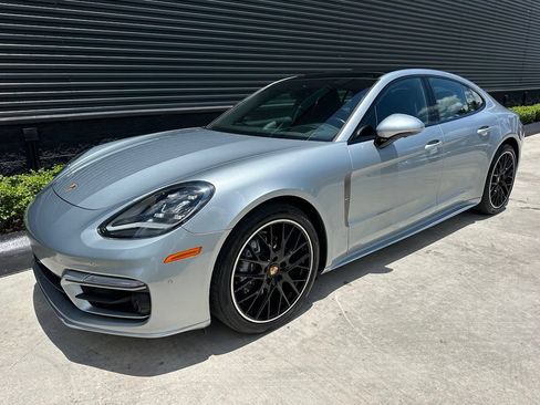 Certified 2023 Porsche Panamera RWD image 7