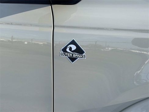 New 2025 Ford Bronco Outer Banks image 10