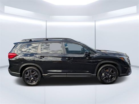 Used 2023 Subaru Ascent Onyx Edition Limited image 2