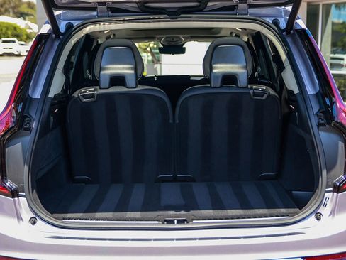 Certified 2026 Volvo XC90 B6 Plus w/ Protection Package image 32