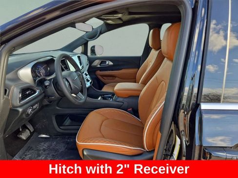 New 2026 Chrysler Pacifica Pinnacle w/ Trailer Tow Group image 10