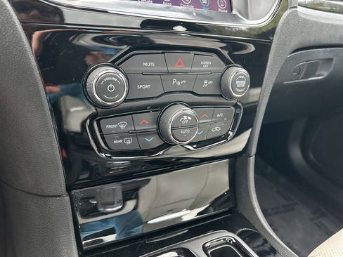 Used 2017 Chrysler 300 S w/ 300S Premium Group image 36