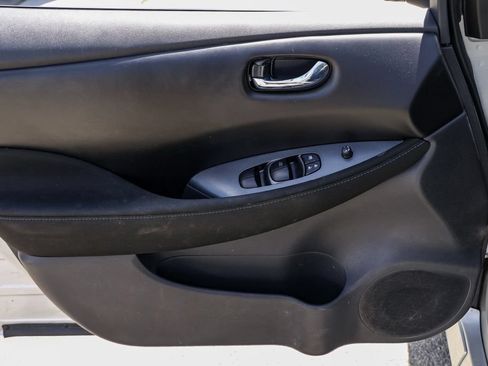 Used 2024 Nissan Leaf S FWD image 24