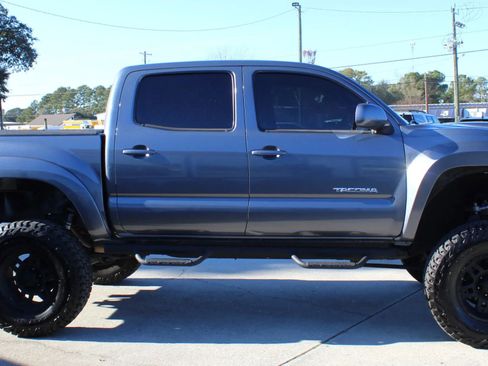 Used 2010 Toyota Tacoma PreRunner image 6