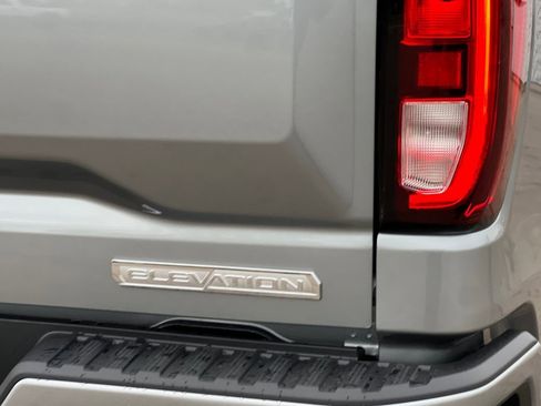 New 2026 GMC Sierra 1500 Elevation image 21