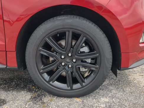 Certified 2022 Ford Edge ST-Line AWD/4WD image 9