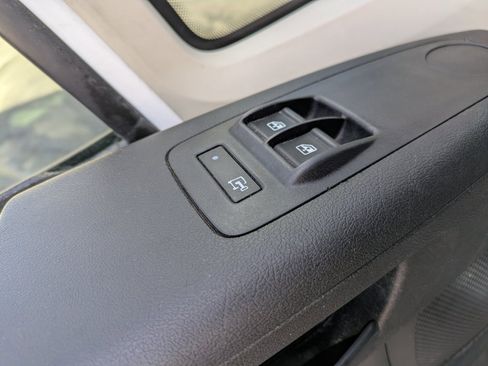 Used 2020 RAM ProMaster 1500 image 9