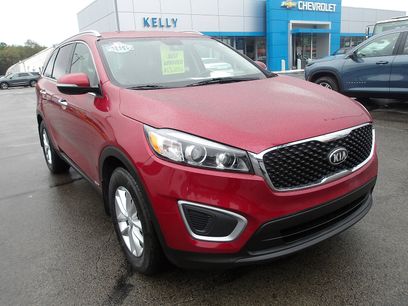 Used 2016 Kia Sorento LX w/ LX Convenience Package