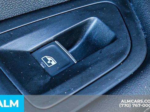 Used 2025 Volkswagen Atlas SE image 54