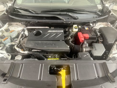 Used 2023 Nissan Rogue SV AWD/4WD image 32