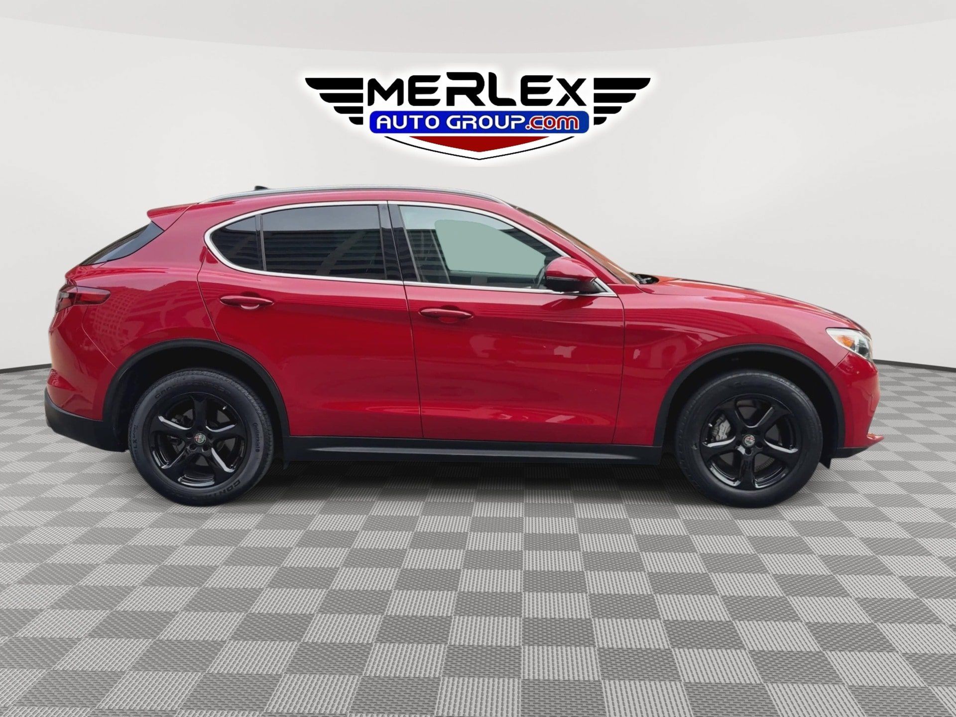 Used 2021 Alfa Romeo Stelvio Sprint w/ Sun & Sound Package RWD image 9