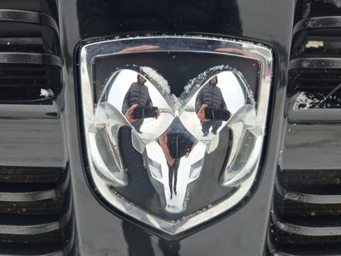 Used 2012 RAM 3500 SLT image 18