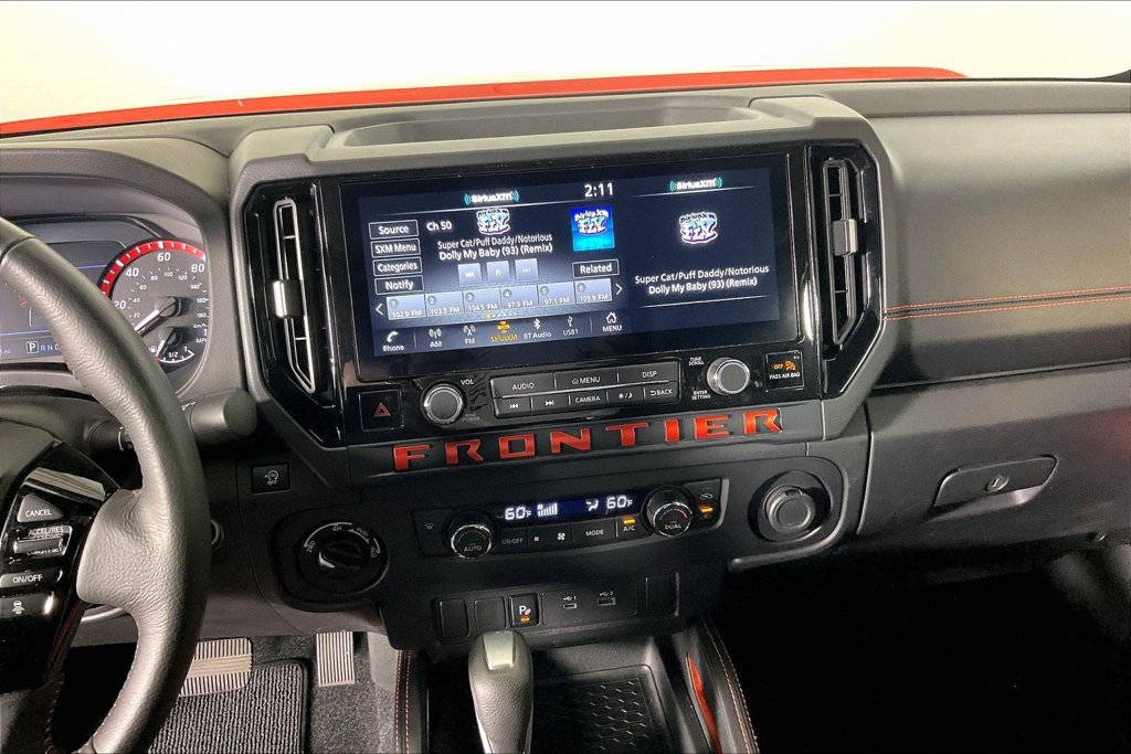 Used 2025 Nissan Frontier PRO-4X AWD/4WD image 8