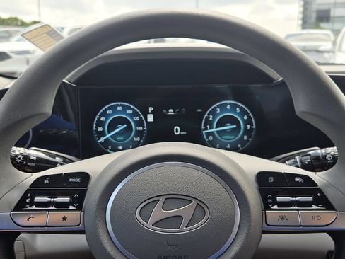 Certified 2024 Hyundai Elantra SEL FWD image 21