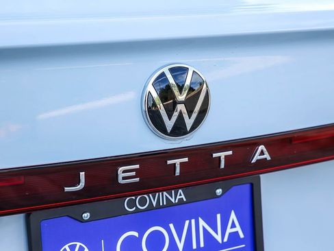 New 2026 Volkswagen Jetta SE image 10