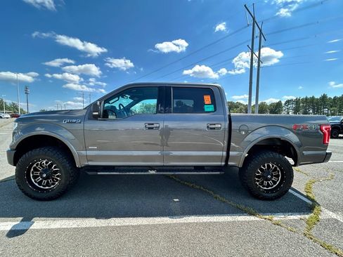 Used 2017 Ford F150 XLT w/ Equipment Group 302A Luxury AWD/4WD image 5