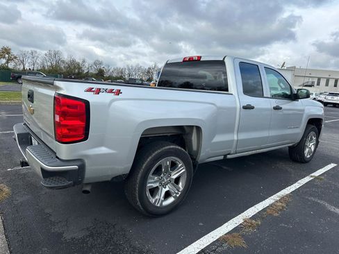 Used 2018 Chevrolet Silverado 1500 Custom w/ Custom Value Package image 9