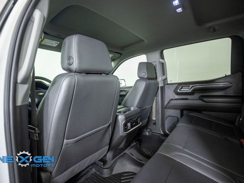 Used 2024 Chevrolet Silverado 1500 LTZ w/ LTZ Convenience Package II AWD/4WD image 27