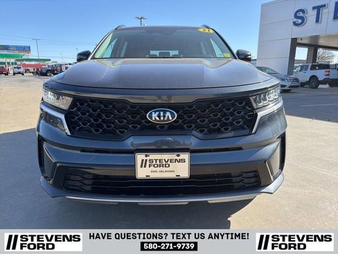 Used 2021 Kia Sorento S image 10
