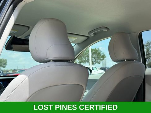 Used 2025 Hyundai Kona SEL FWD image 19